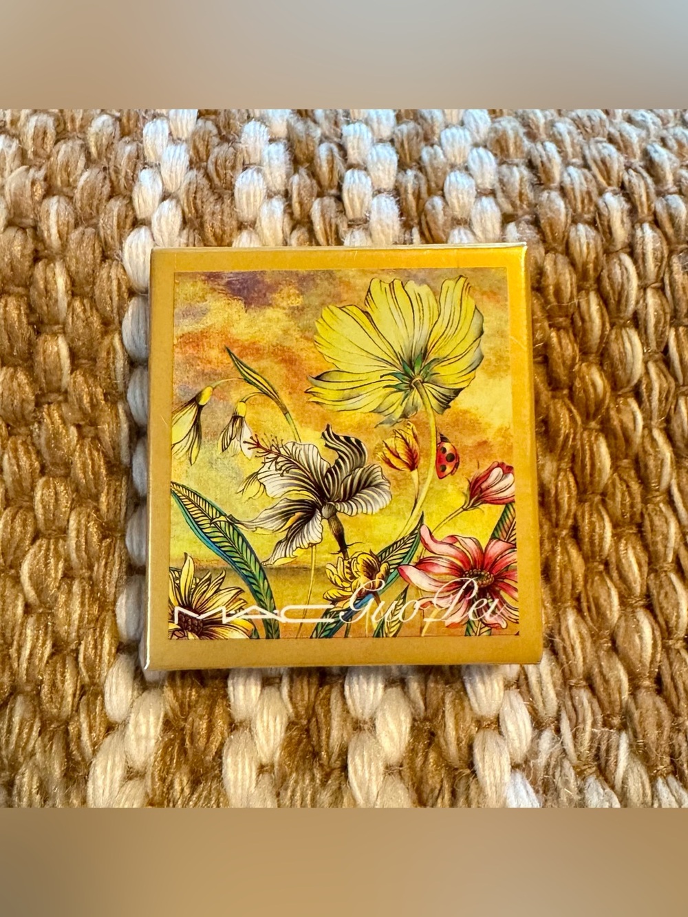 Floral Printed Powder Blush Compact